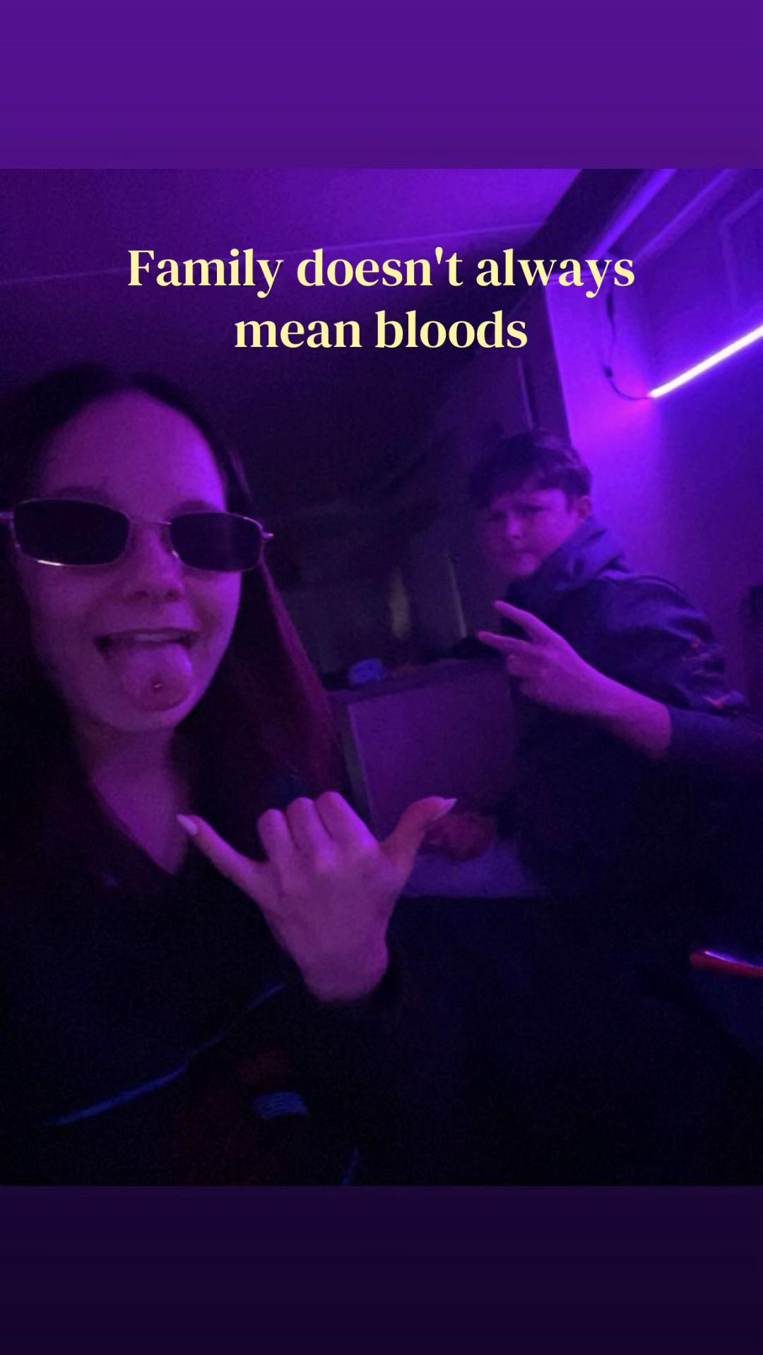 @🎭