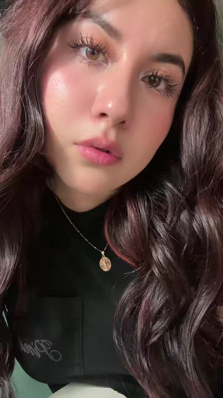 @𝒜𝓃𝒹𝓇𝑒𝒶♡