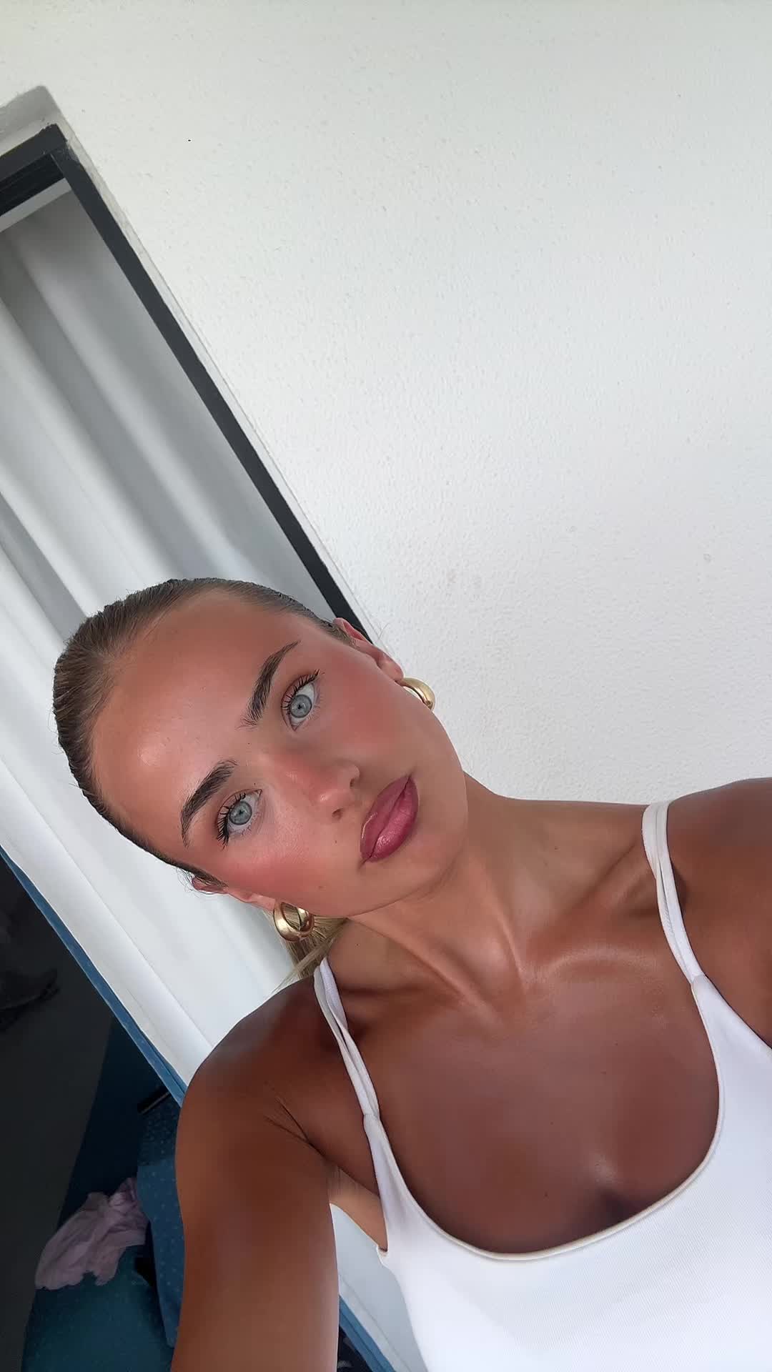 @avaflynn15
