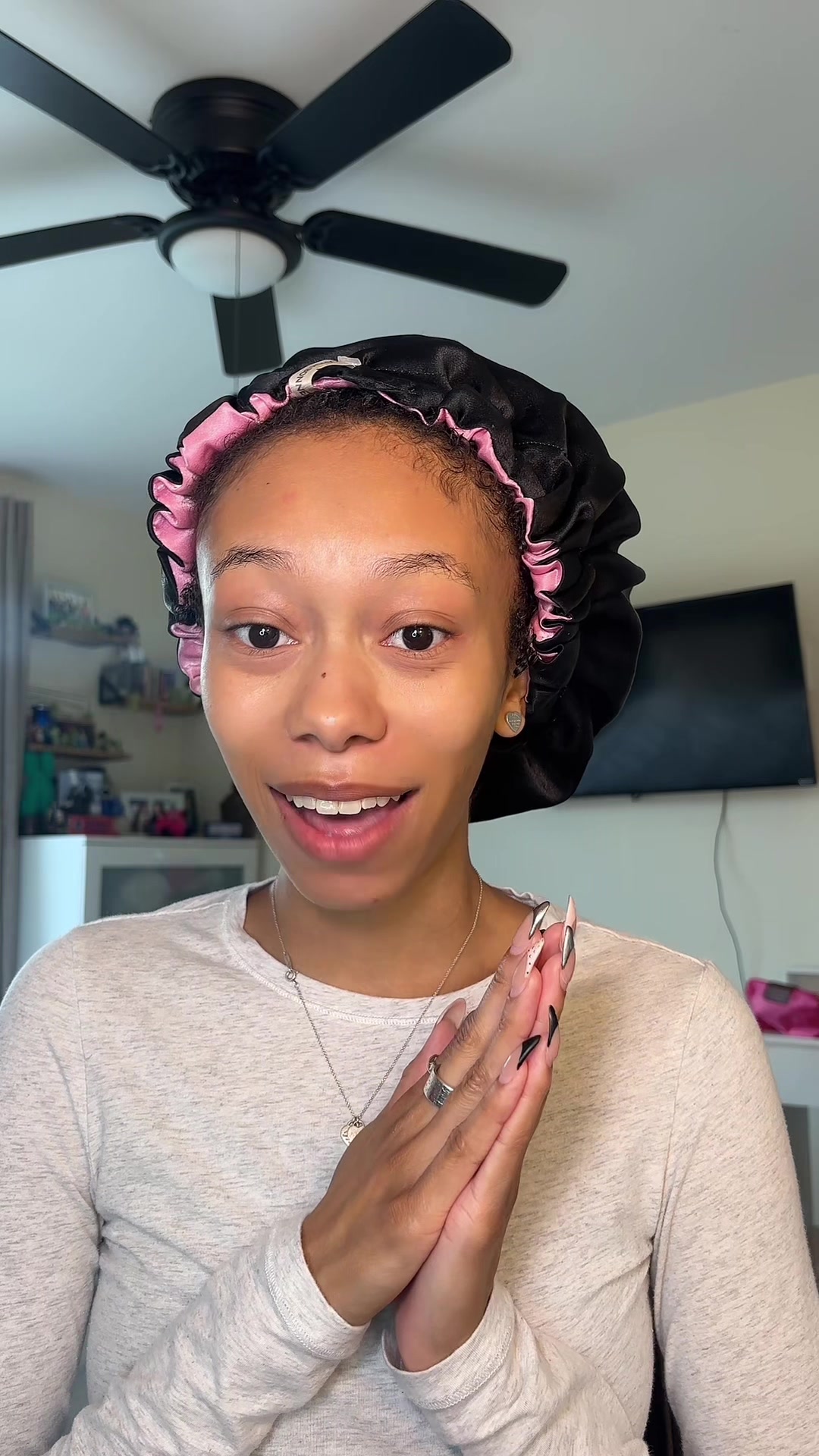 @AYSIA NICOLE