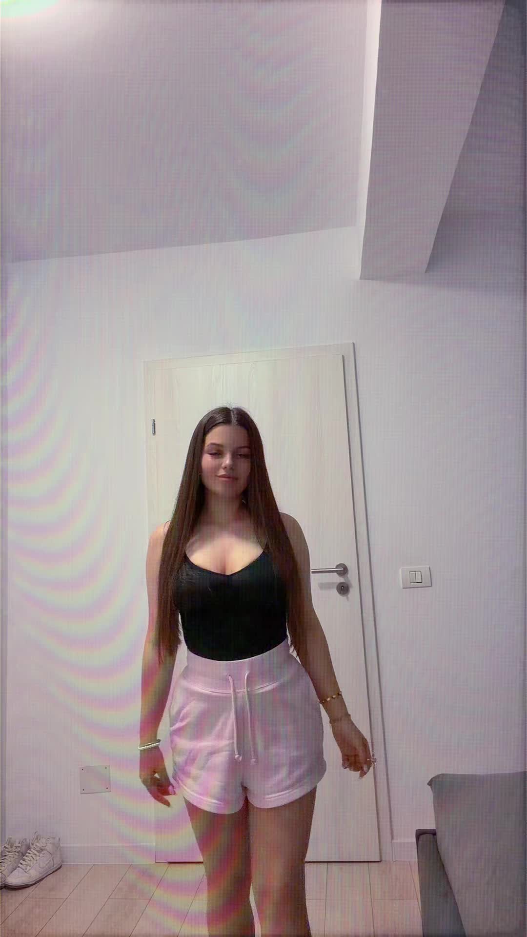 @ionelalala🍩