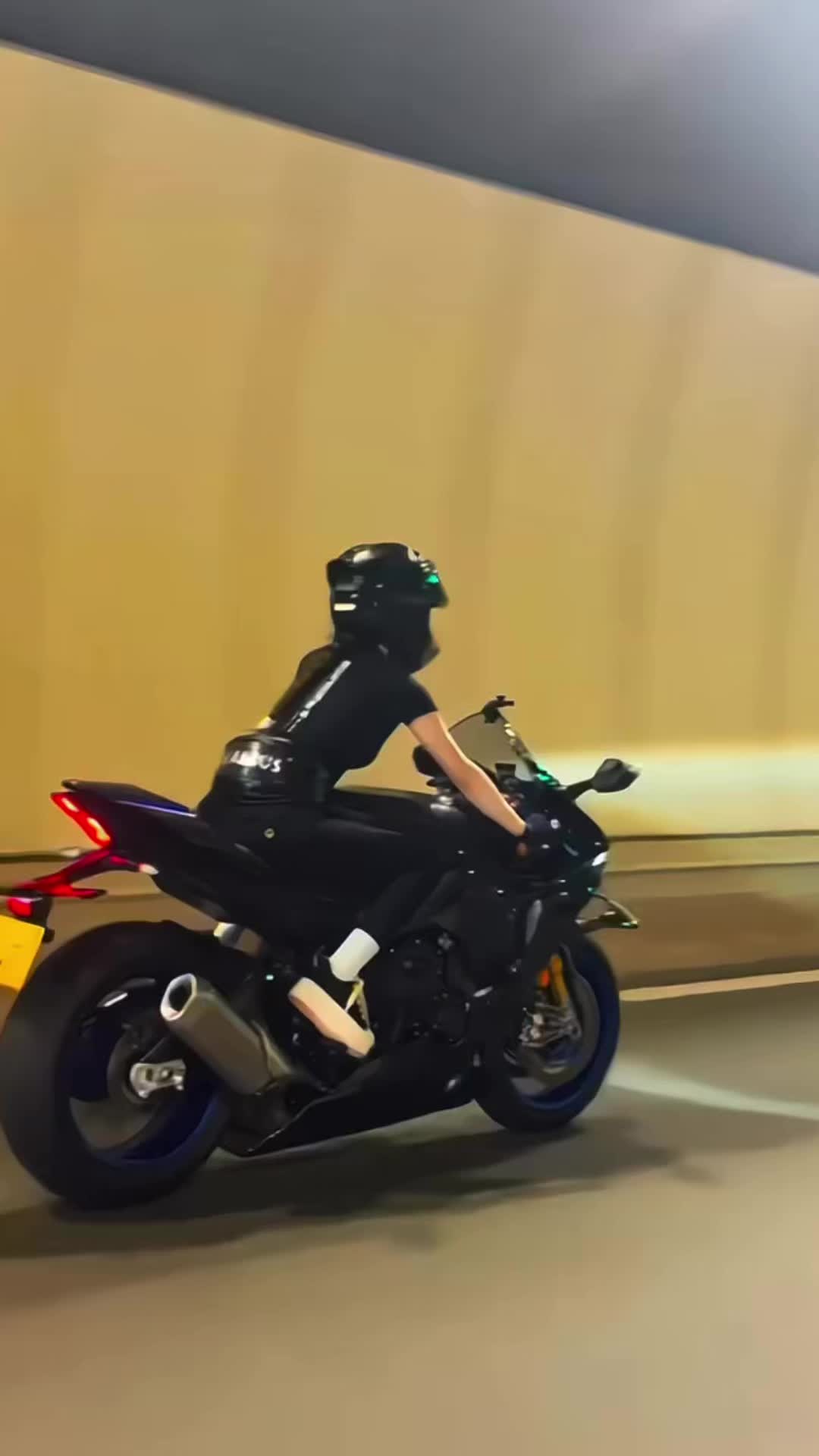 @👩🏻Darkrider🖤(🏍️)