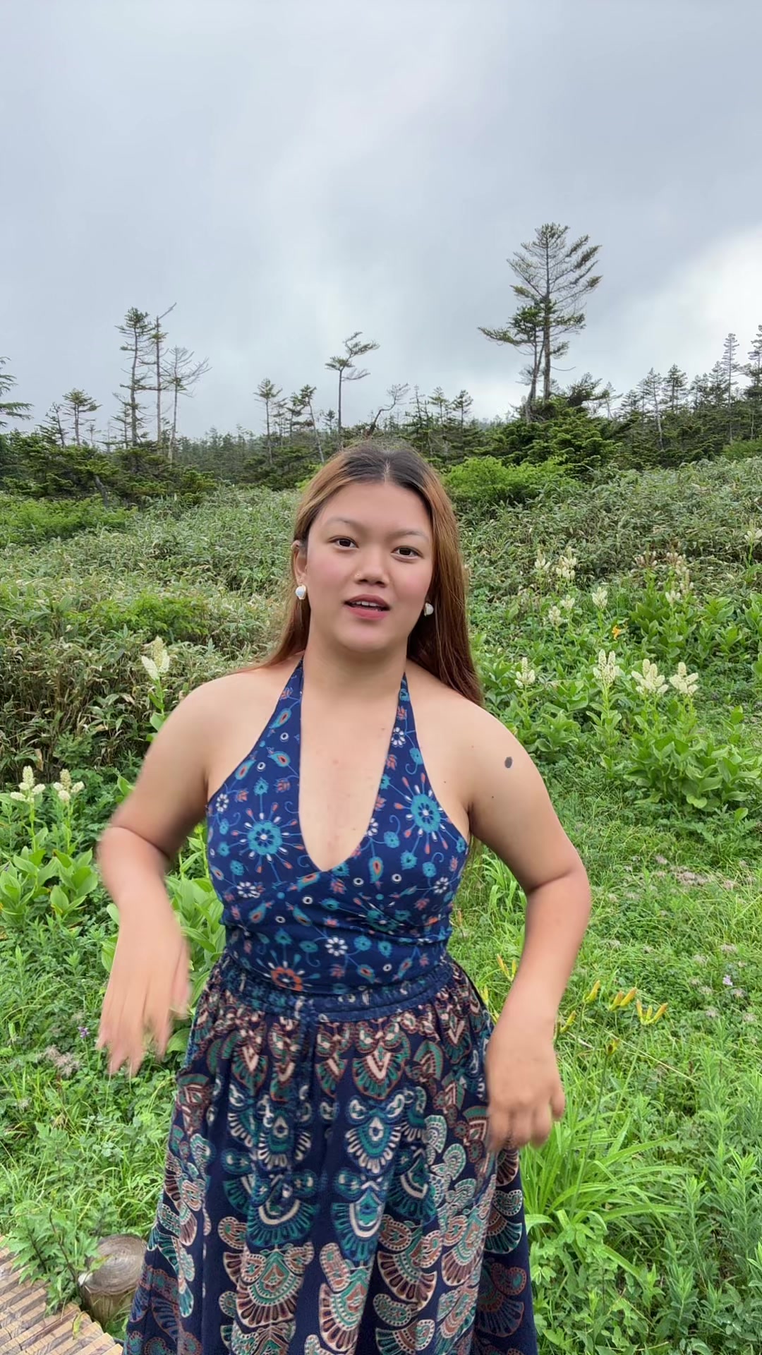 @Bishnu Gurung 👩🏻 ( चिम्मै )