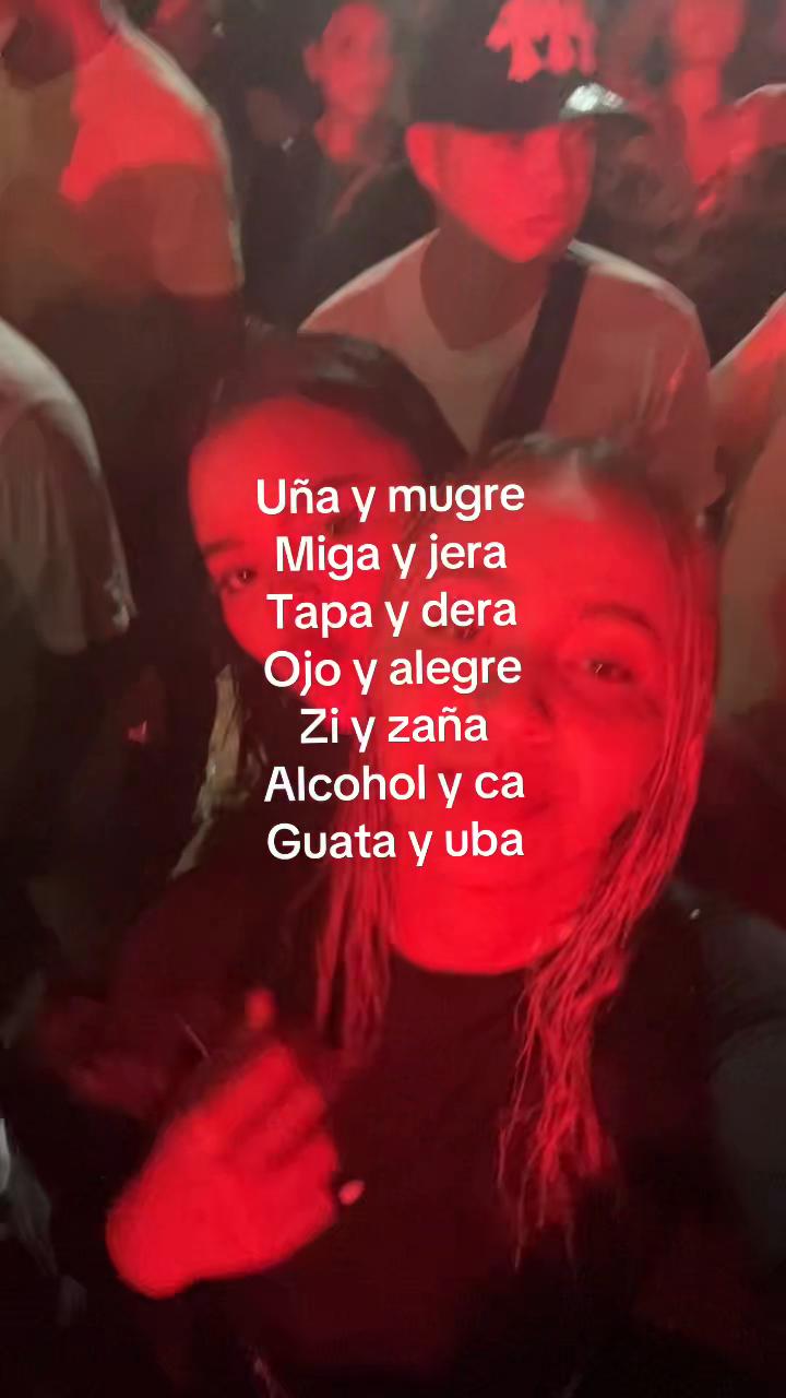 @Mauren________22