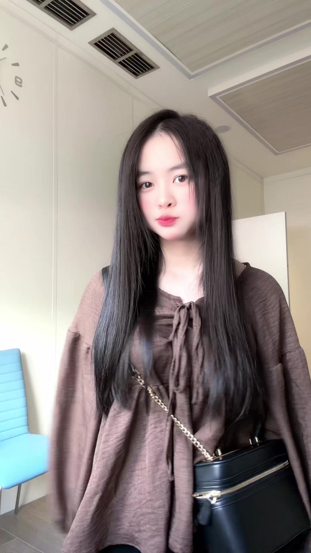 @Tuyết Trinh Ი𐑼 ☃︎