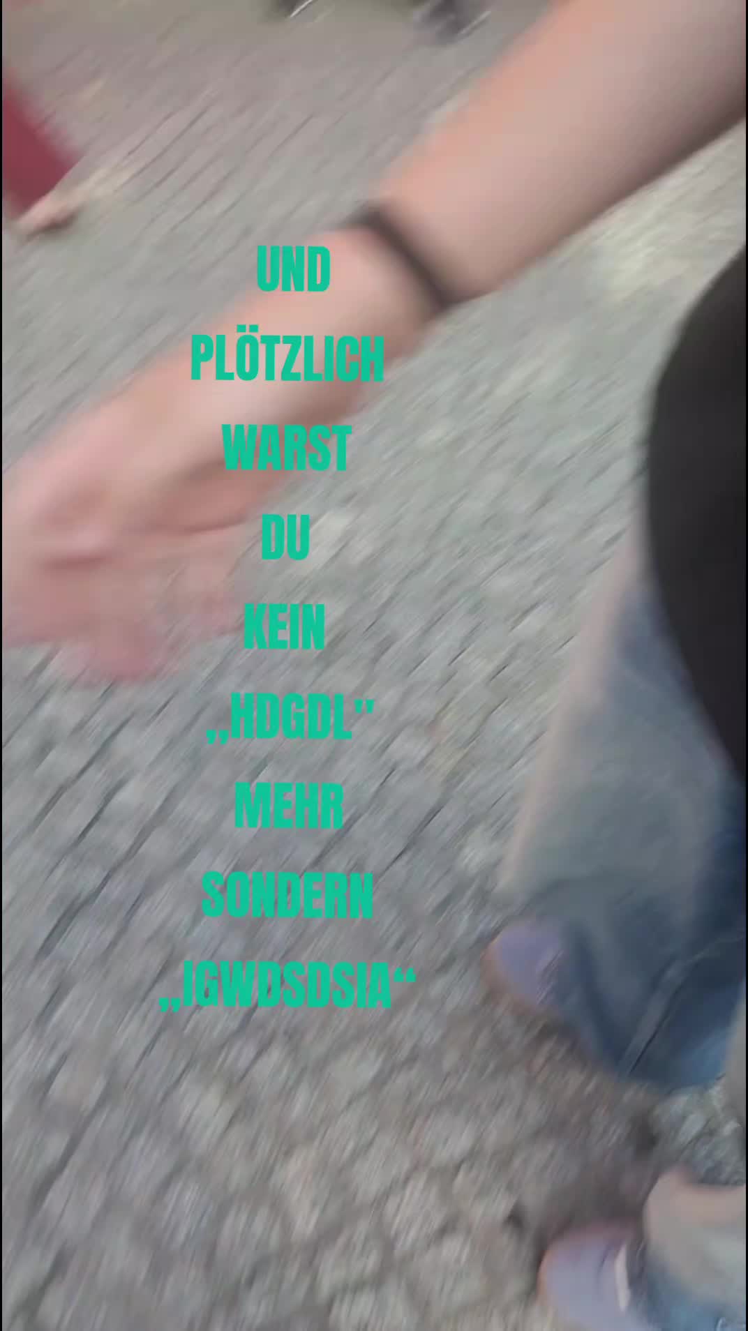 @Leaaa