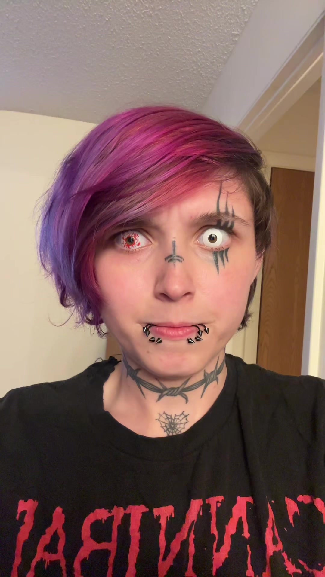 BriTheEmo (@britheemo87) - Urlebird