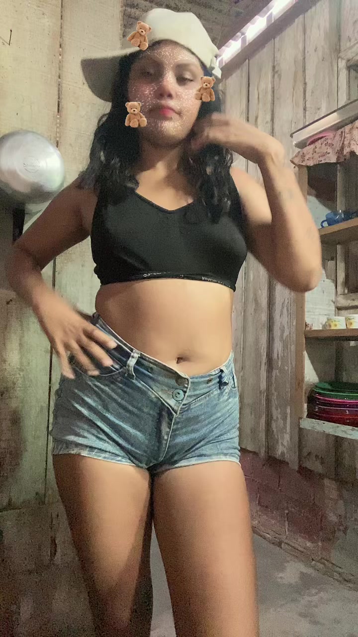 @emilly alvass