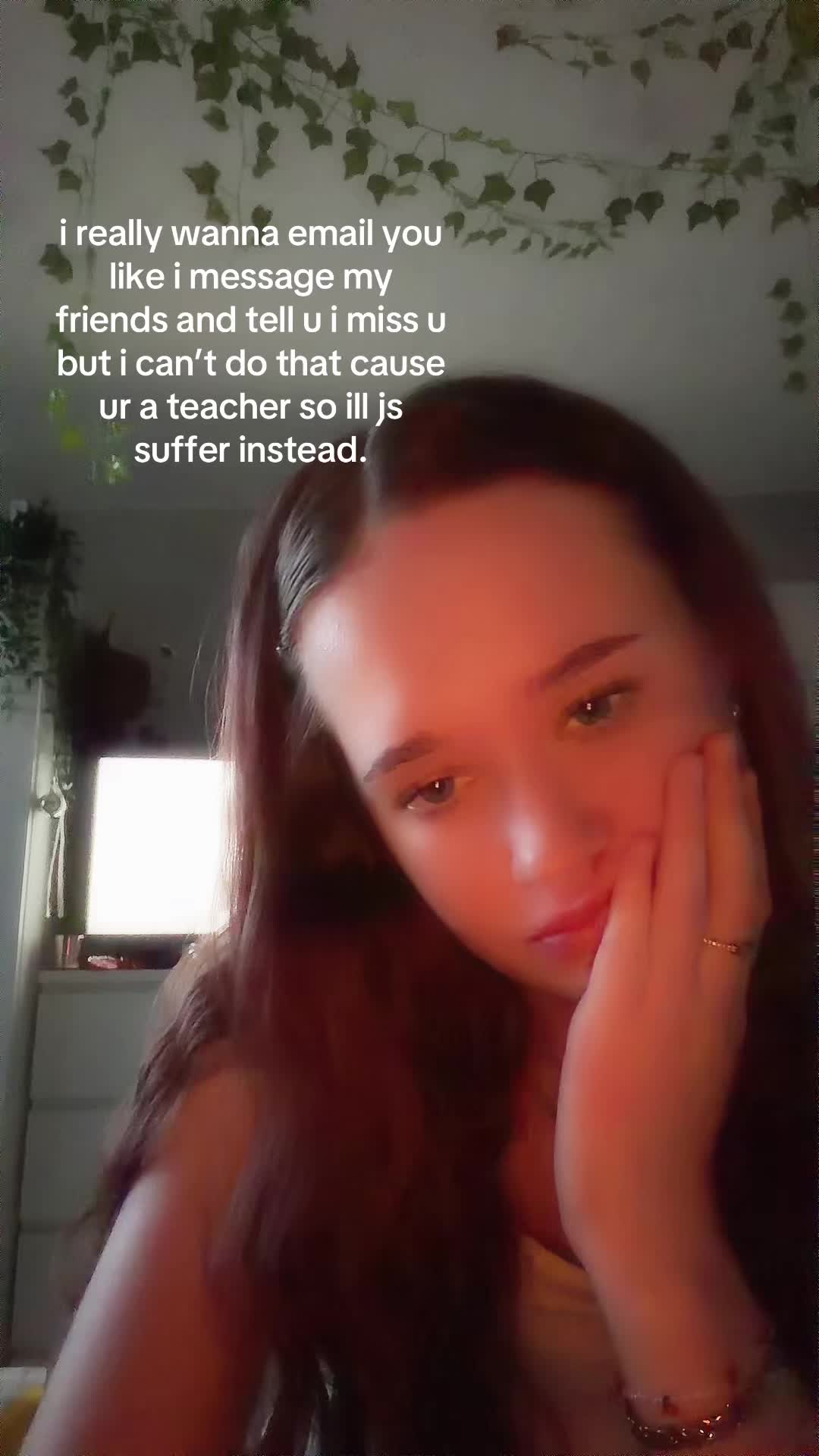 @𝐡𝐨𝐥🧣⸆⸉