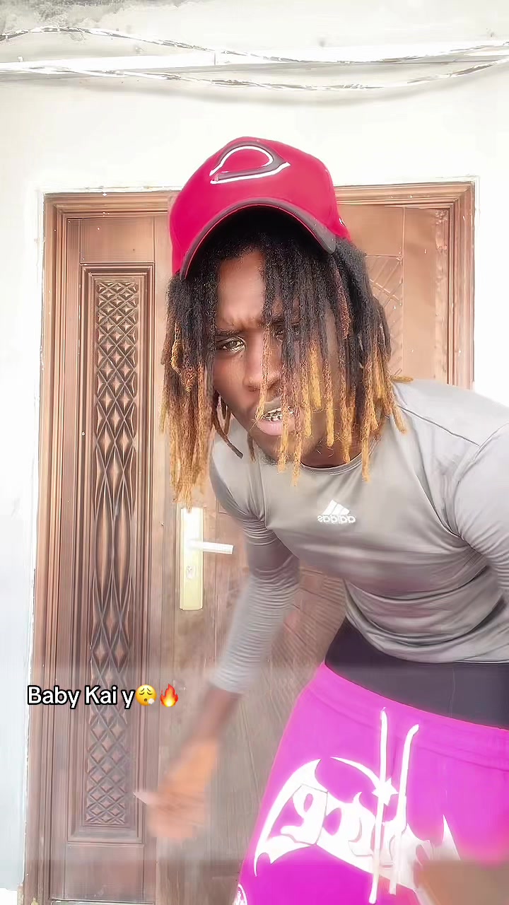 @𝒮𝐸𝒞𝒦𝒜𝒮𝐼𝒮✨🤴🇬🇲🎤
