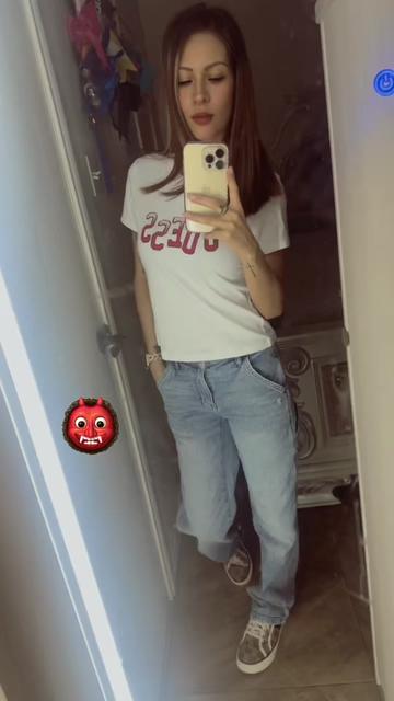 @Sandra 🦋