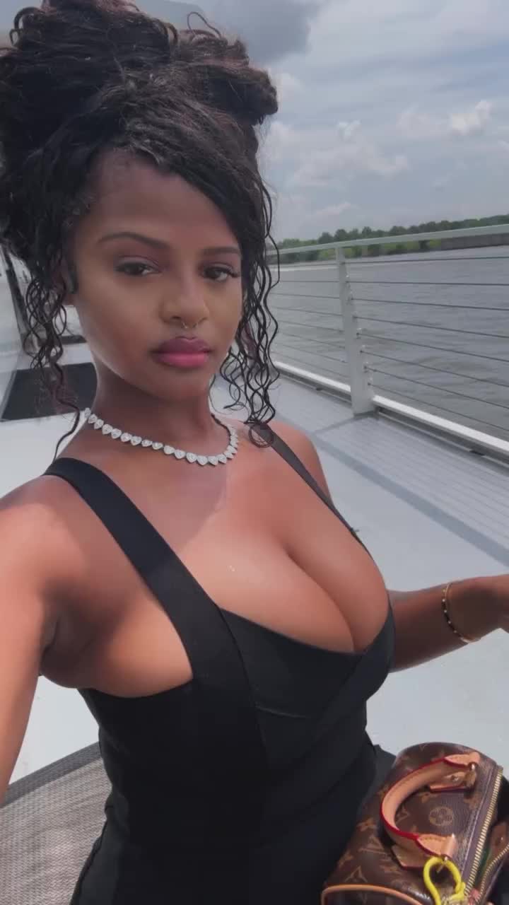 @AngelicQueen88