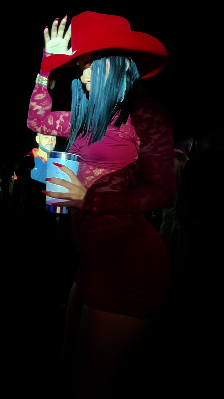 @crysfreitax