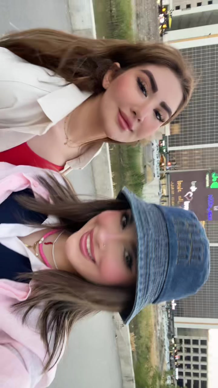 @smakamrn