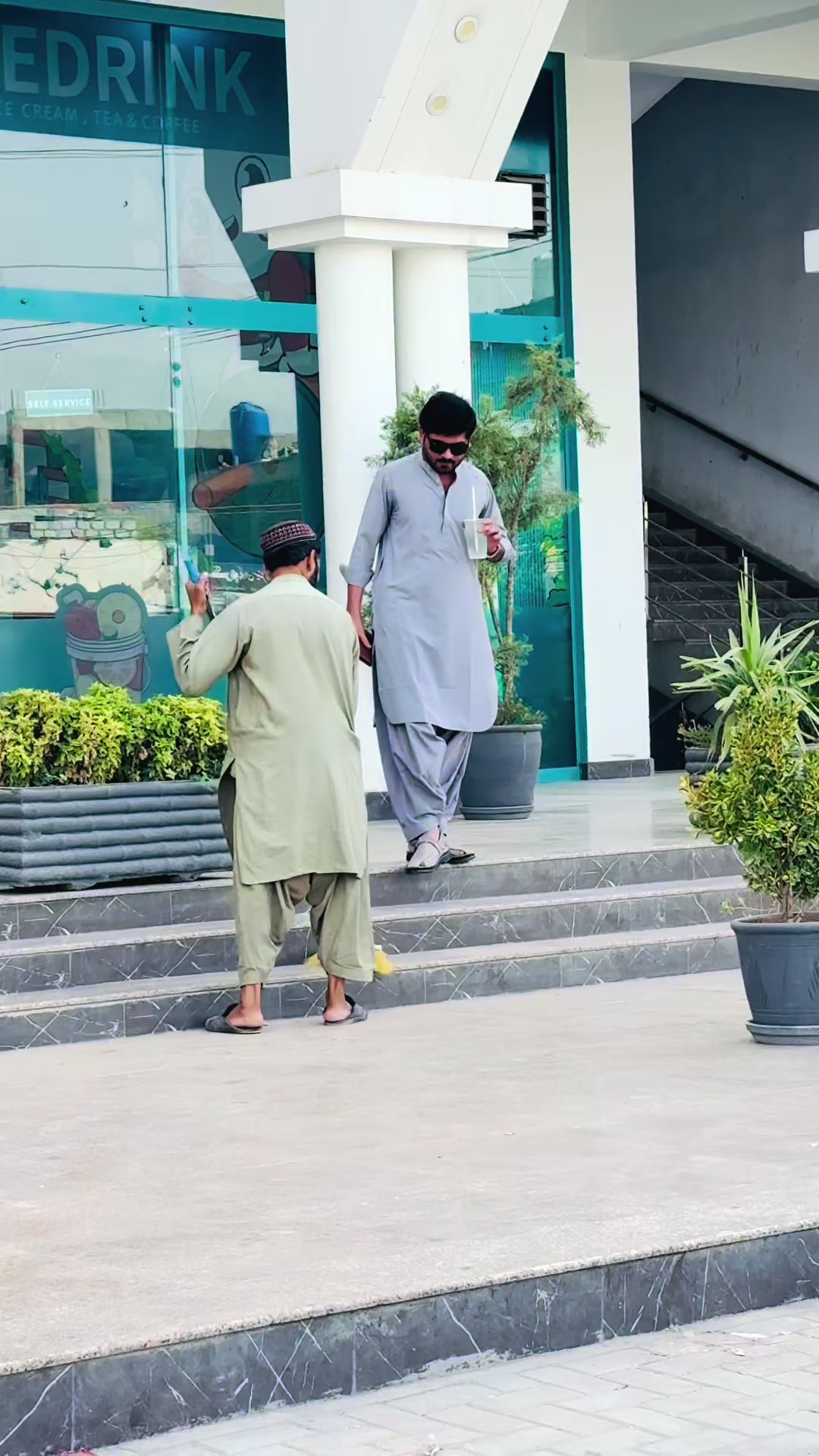 @Zafarullah K Gajani ❤️