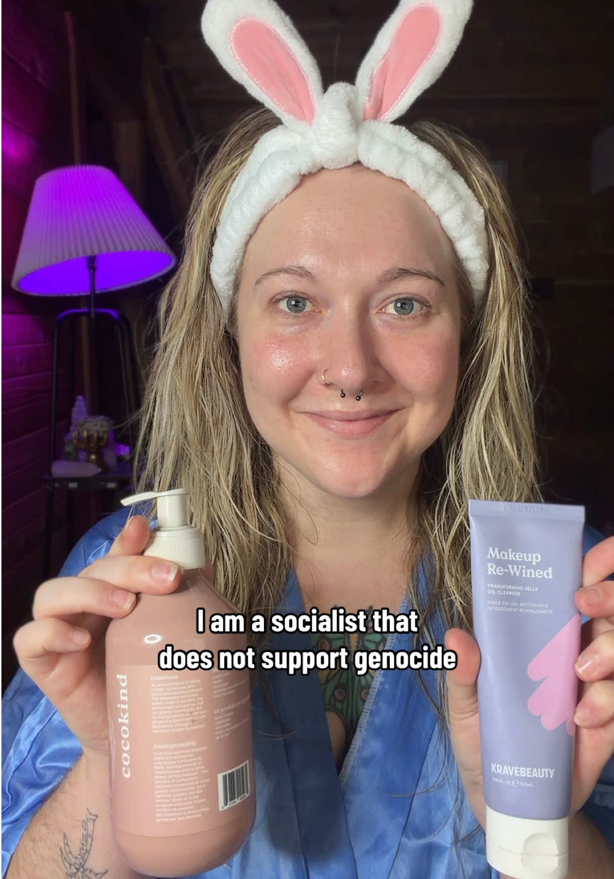 @earthlyemily