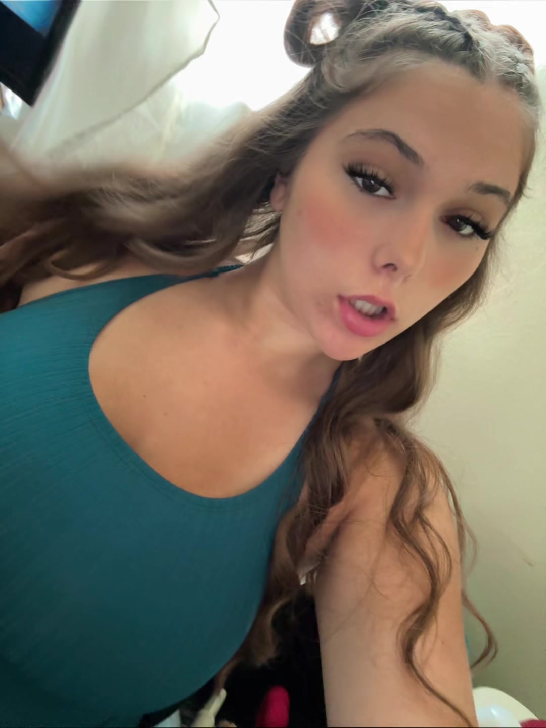 @Meriah_59
