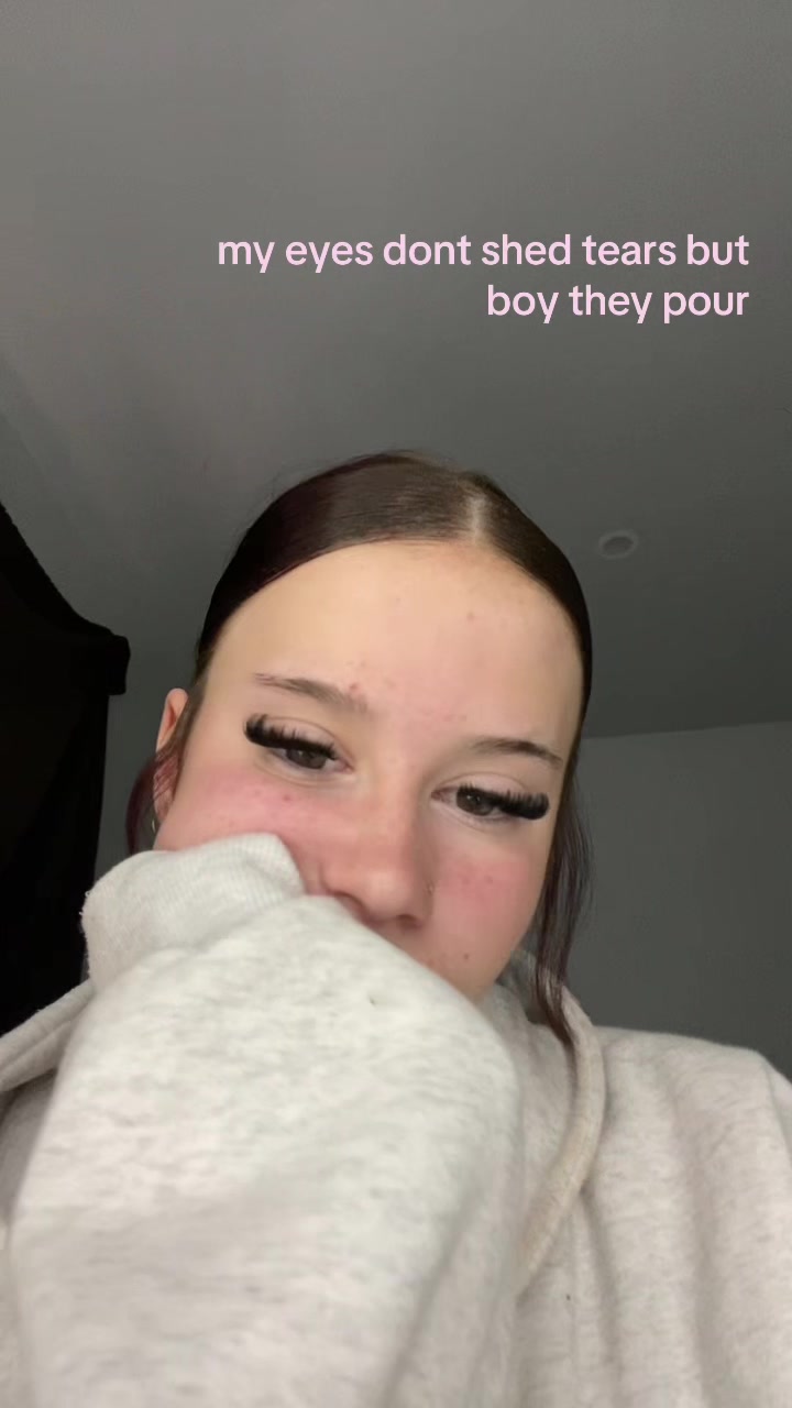 @🧘🏼&zwj;♀️