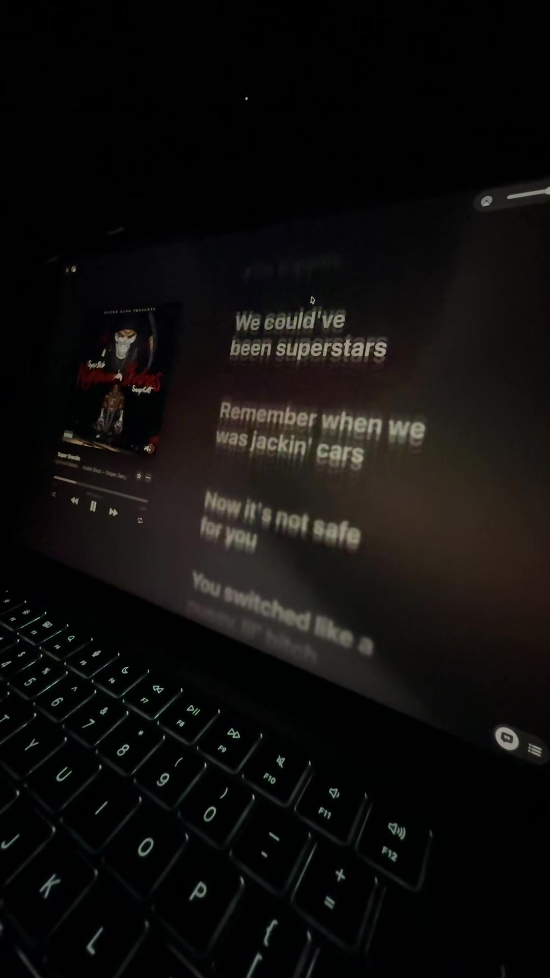 @lyricsprada