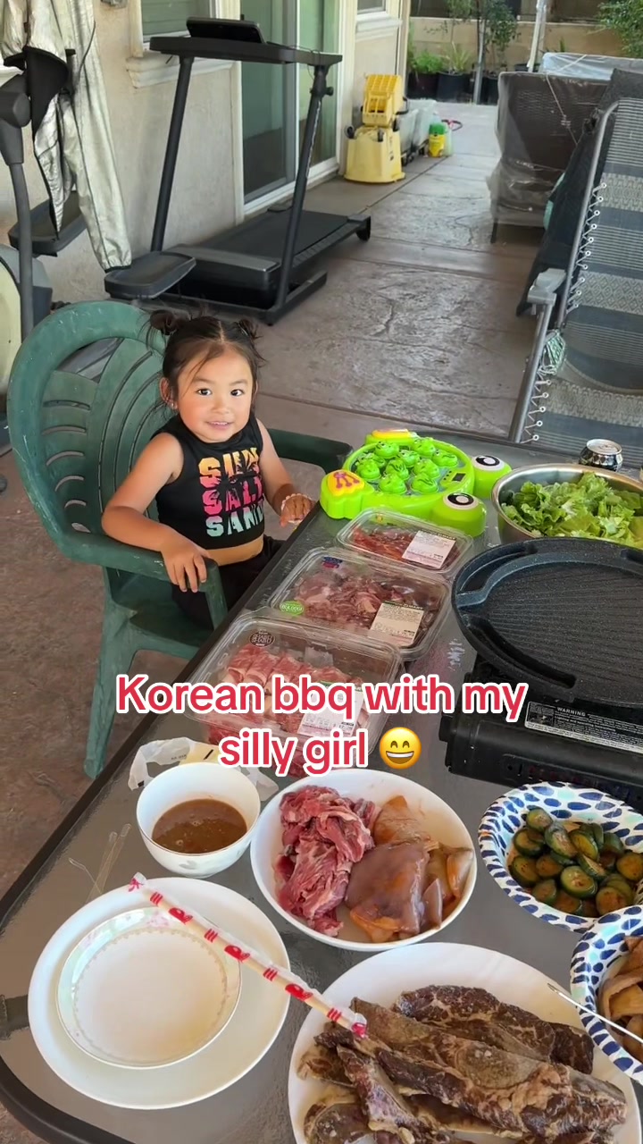 @Ellen Ellie 🇺🇸🇰🇭