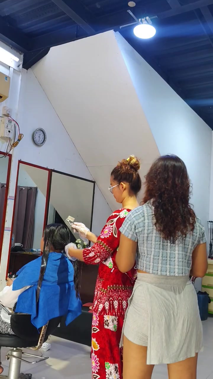 @Nay Yeik နေရိပ်ပြာ