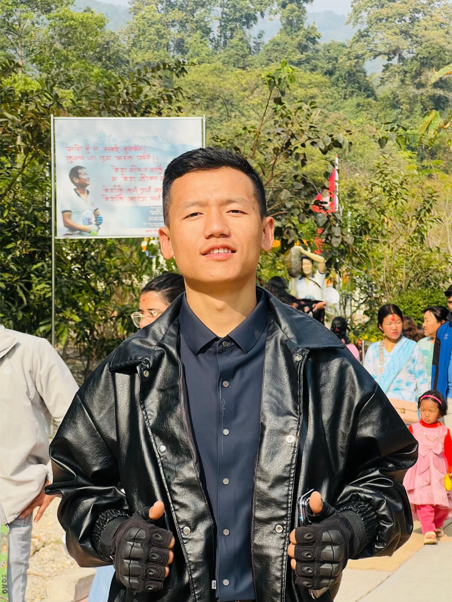 @Alisha Gurung &hearts;️