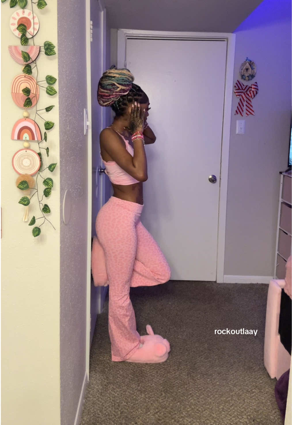 @rockoutlaay
