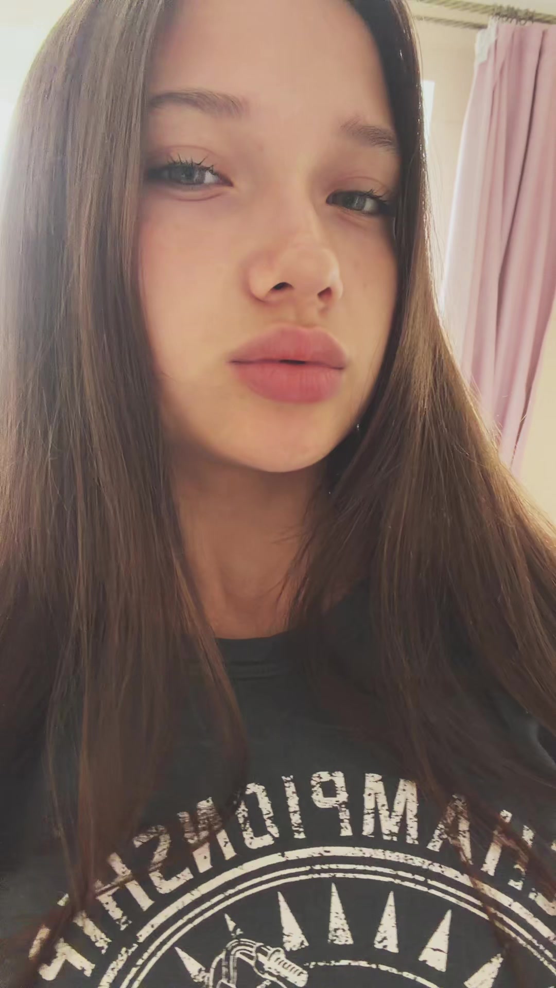 @AnnaPierce