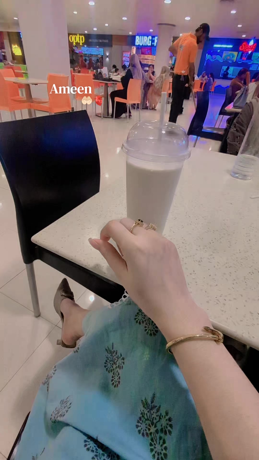@ALisHâ KHäN 🎀🕊️