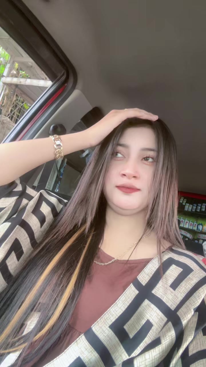 @HESTI METTA R.