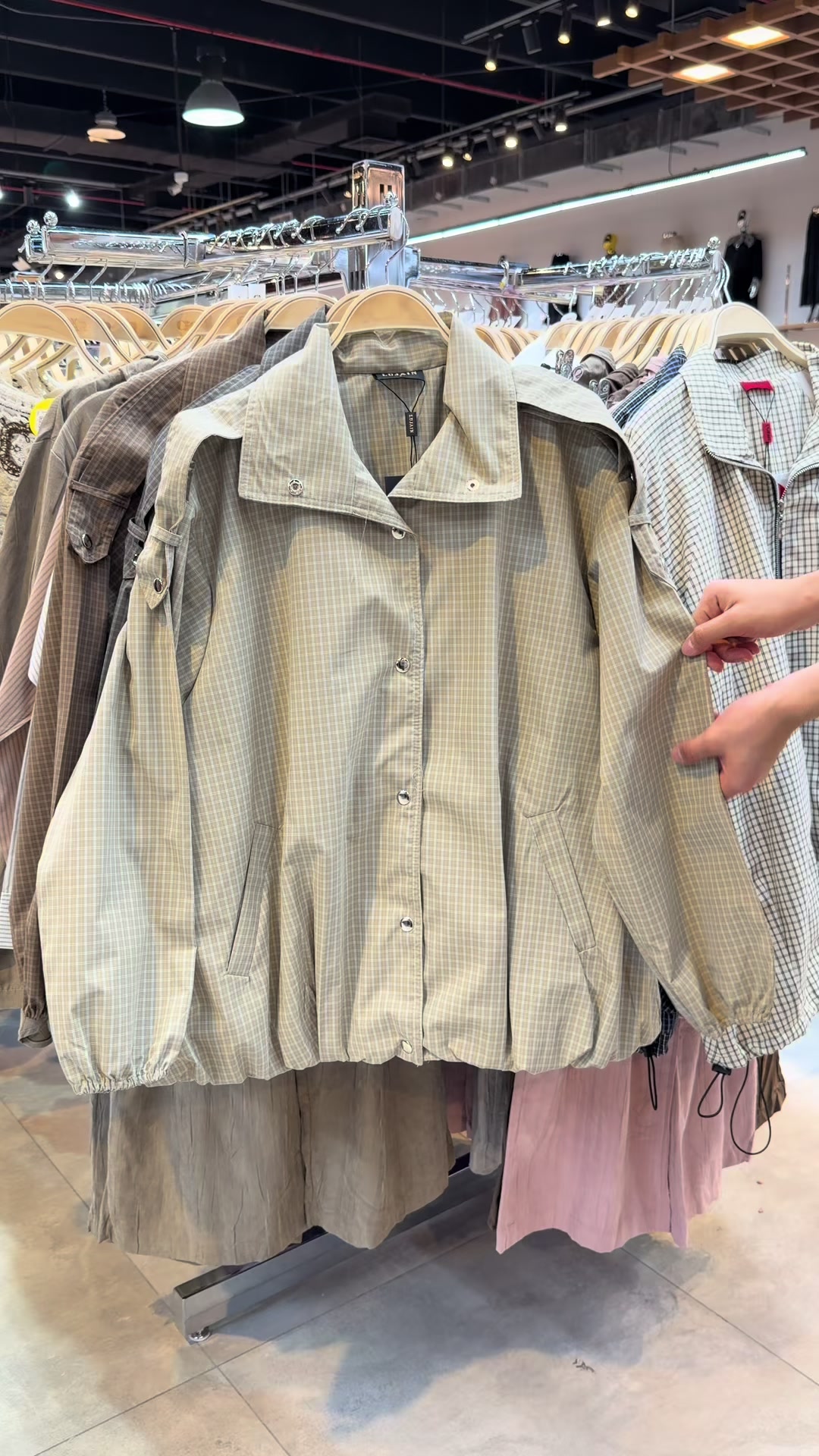 @سوق كرستال