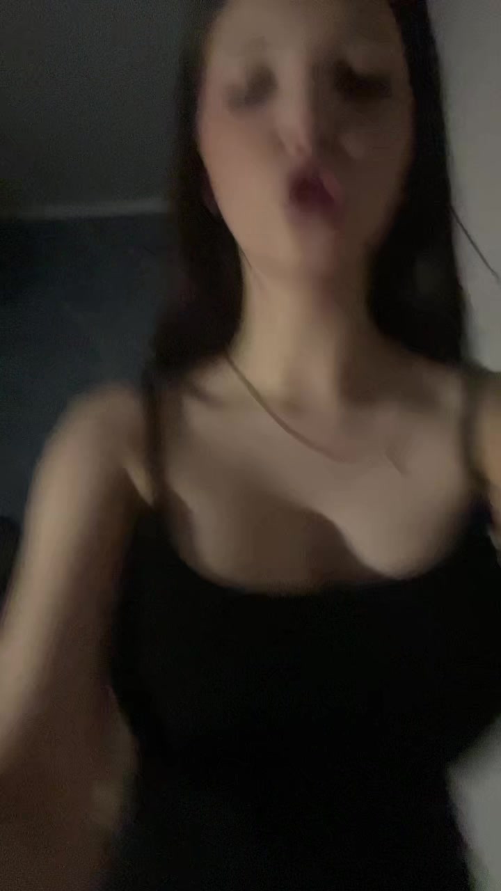 @🍷