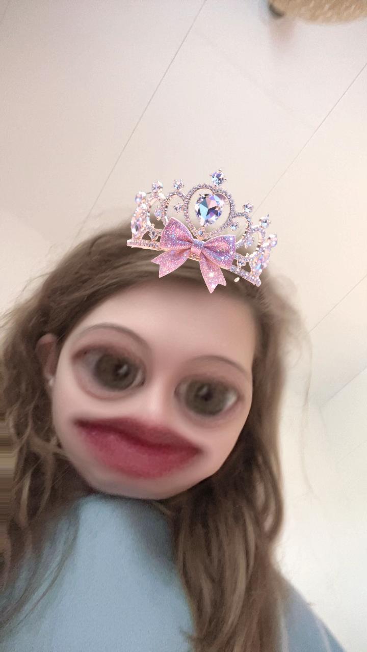 @emelieb1230