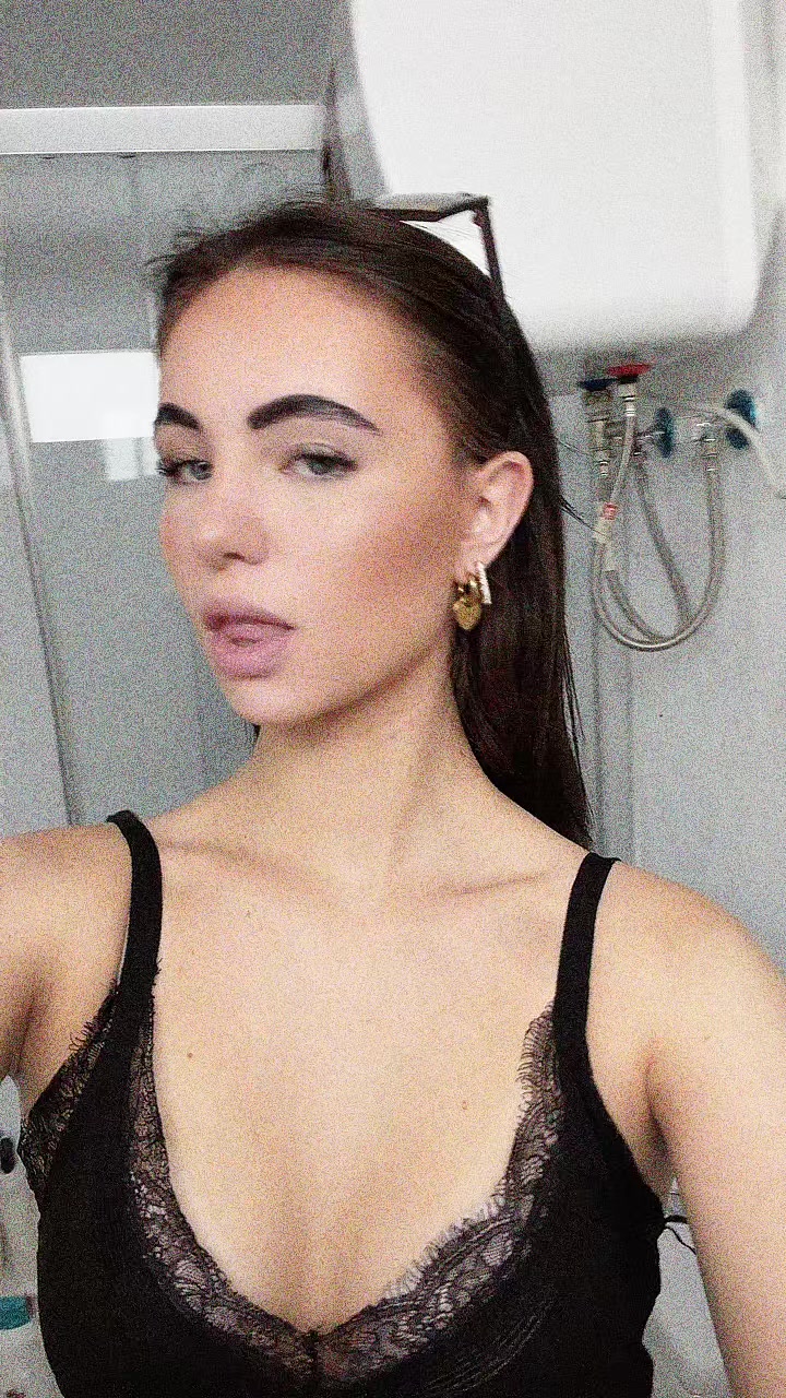 @M A U D  Z E E G E R S
