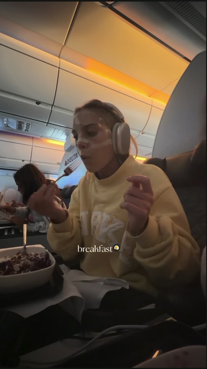 @mia🍒💌🧸🩰🪞🌷🎧