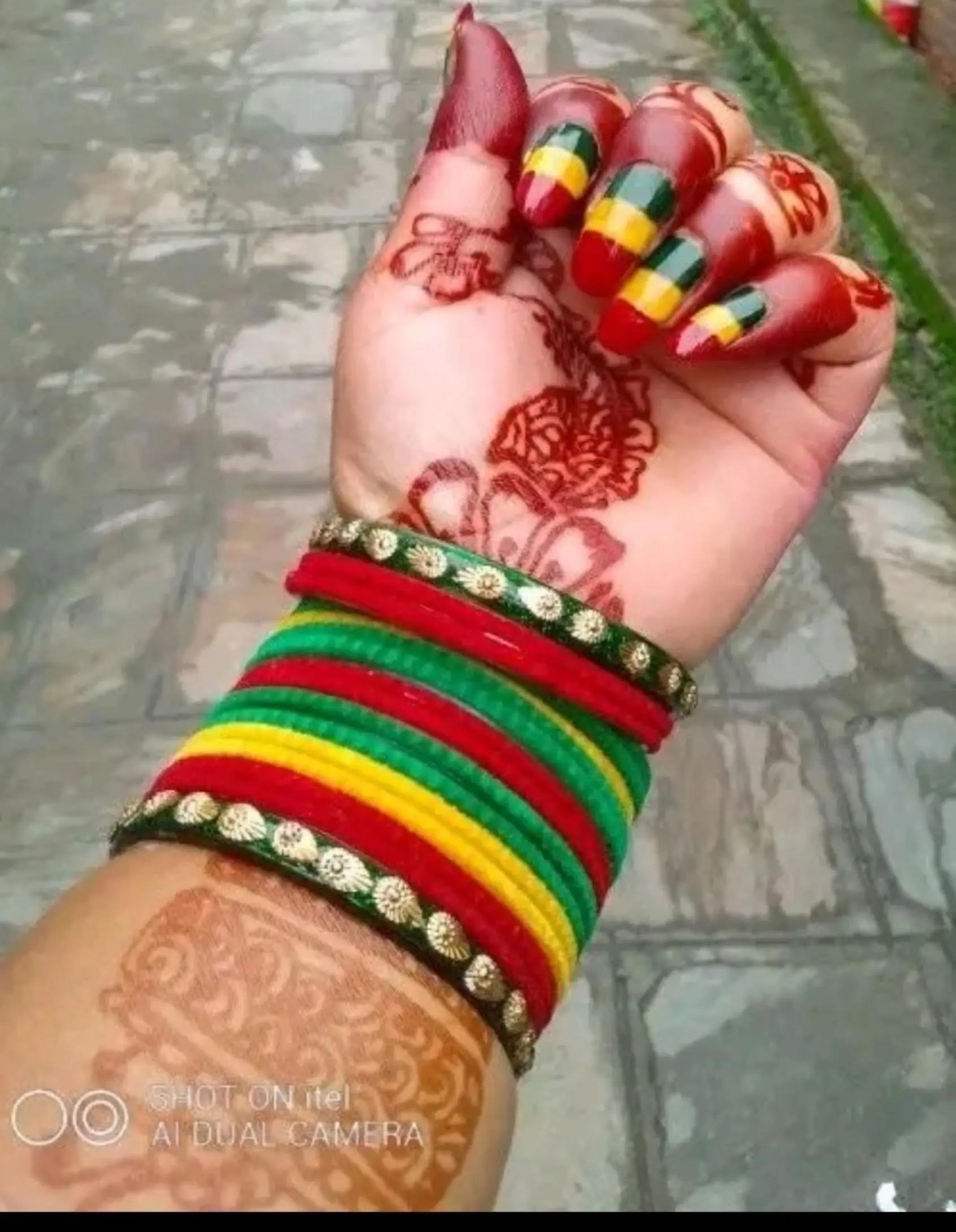 @nisha dangol🍁🍁🍁🍁