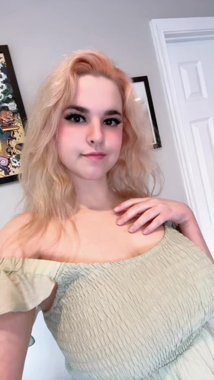 @sarawrcosplayy