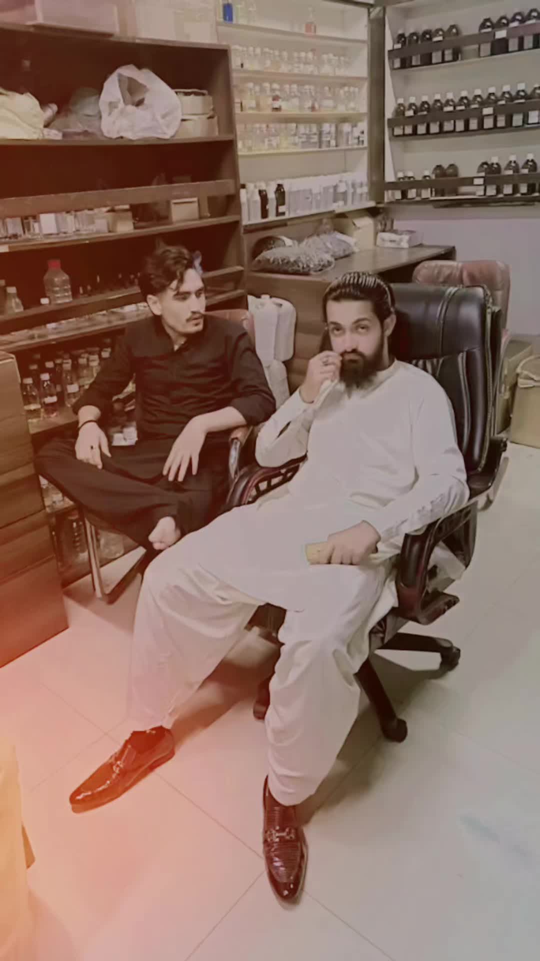 @😐شاہ جی✨