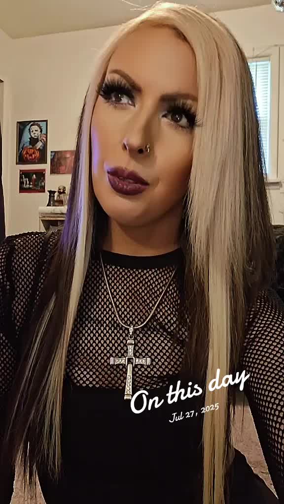 @✨️🖤 Megan 🖤✨️