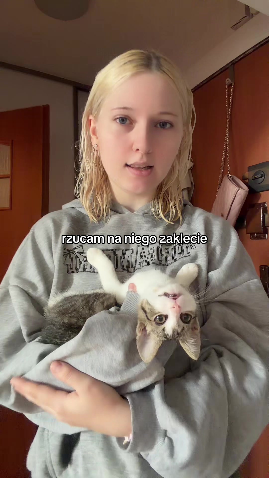 @janie_