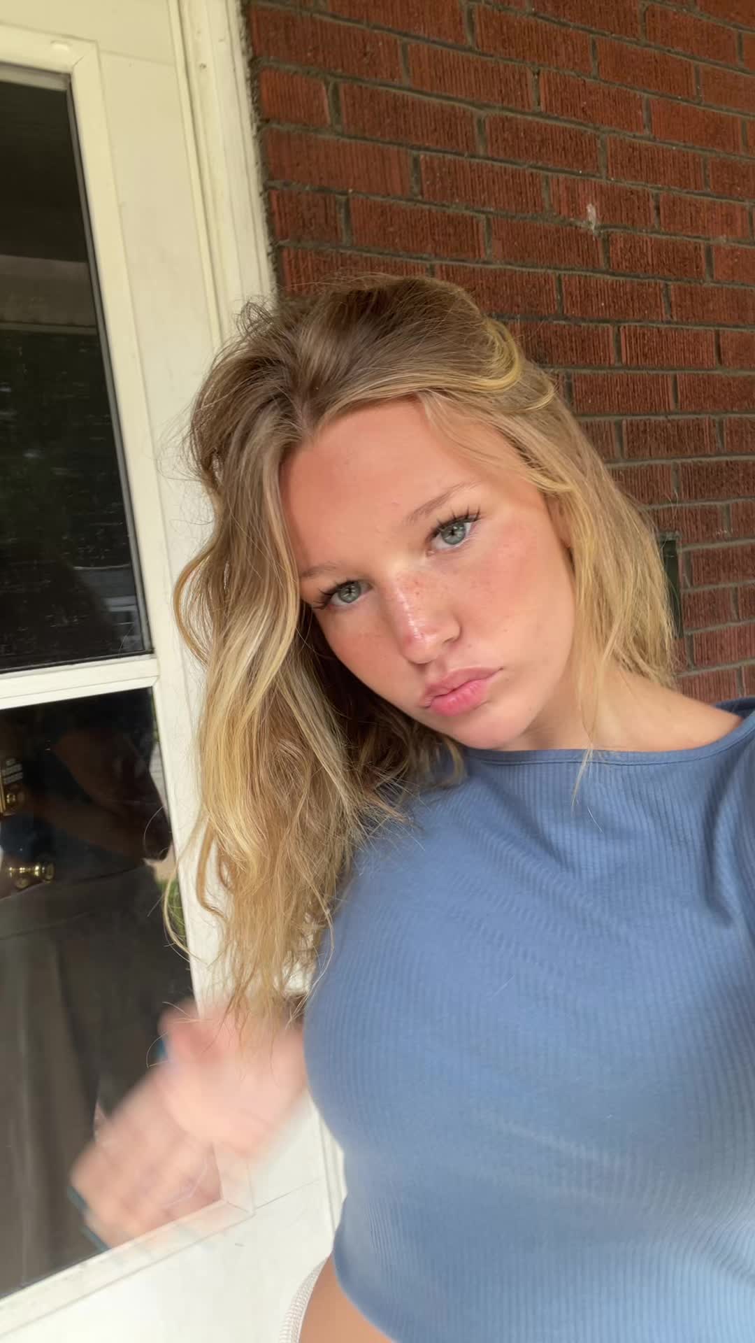 @noellesvip