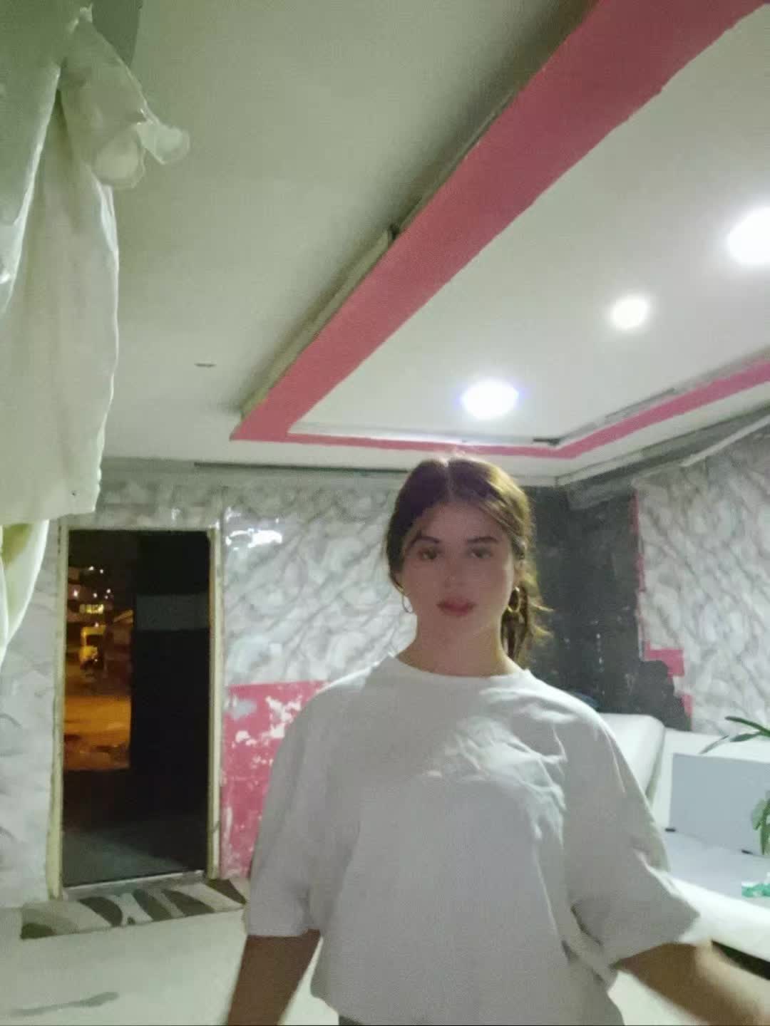 @Adelisa