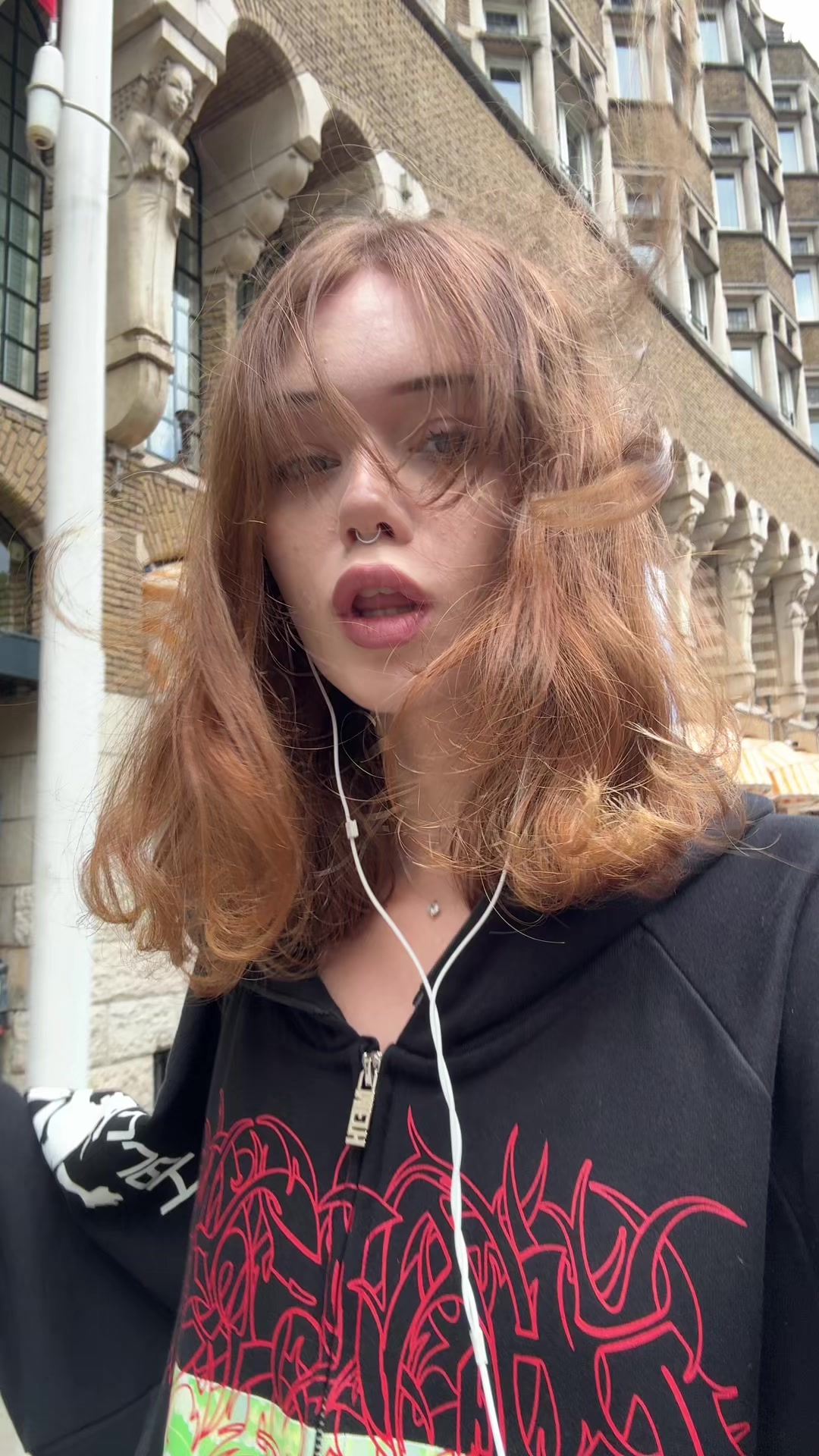 @суня