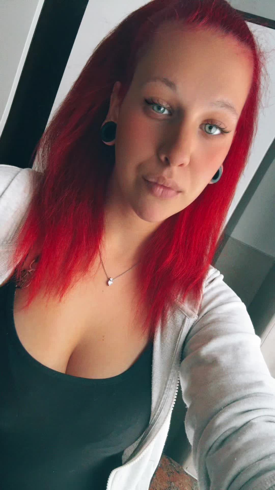 @Vivi😈