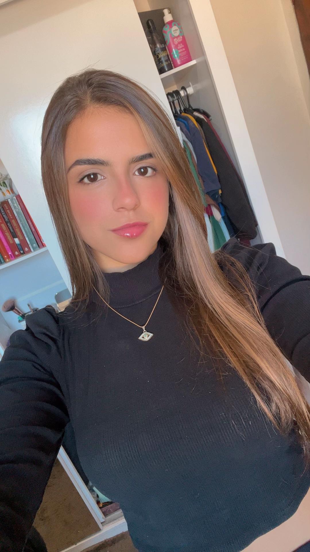 @Ana Vit&oacute;ria ❤️&zwj;🔥