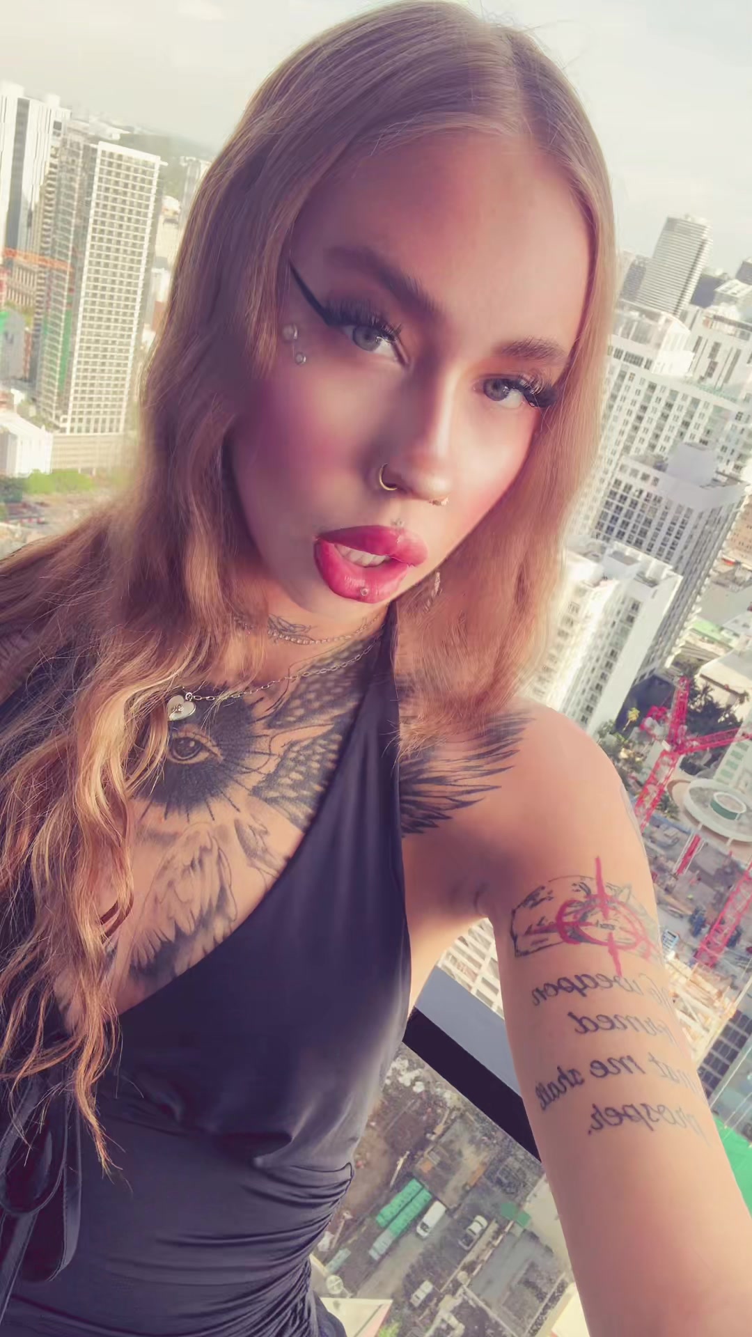 @𝓔𝔩 <3