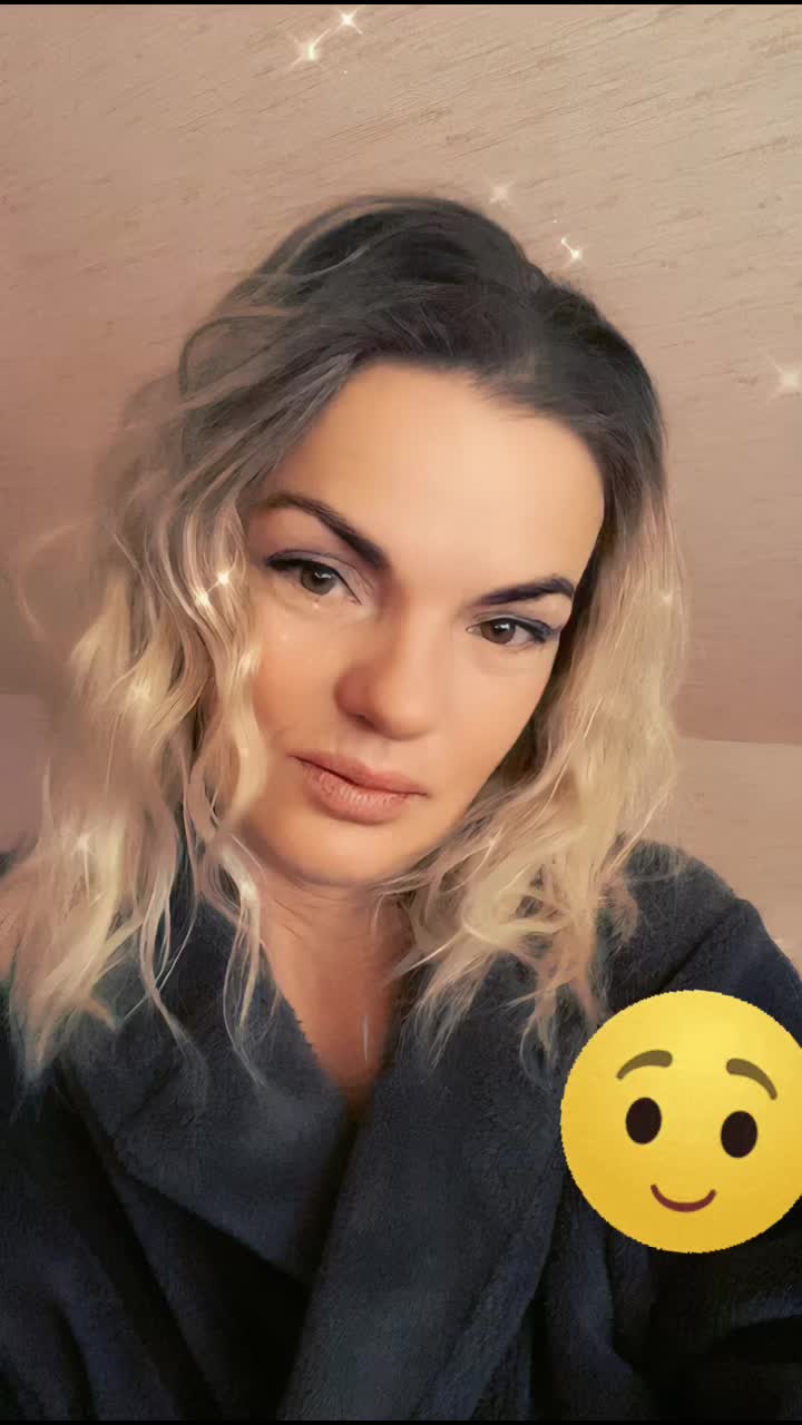 @Lī💛...Netapotāja...👣👣👣