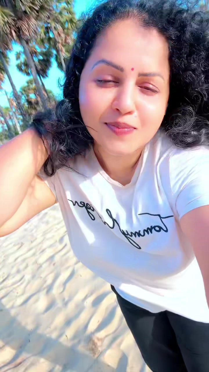 @Tharshi Priya
