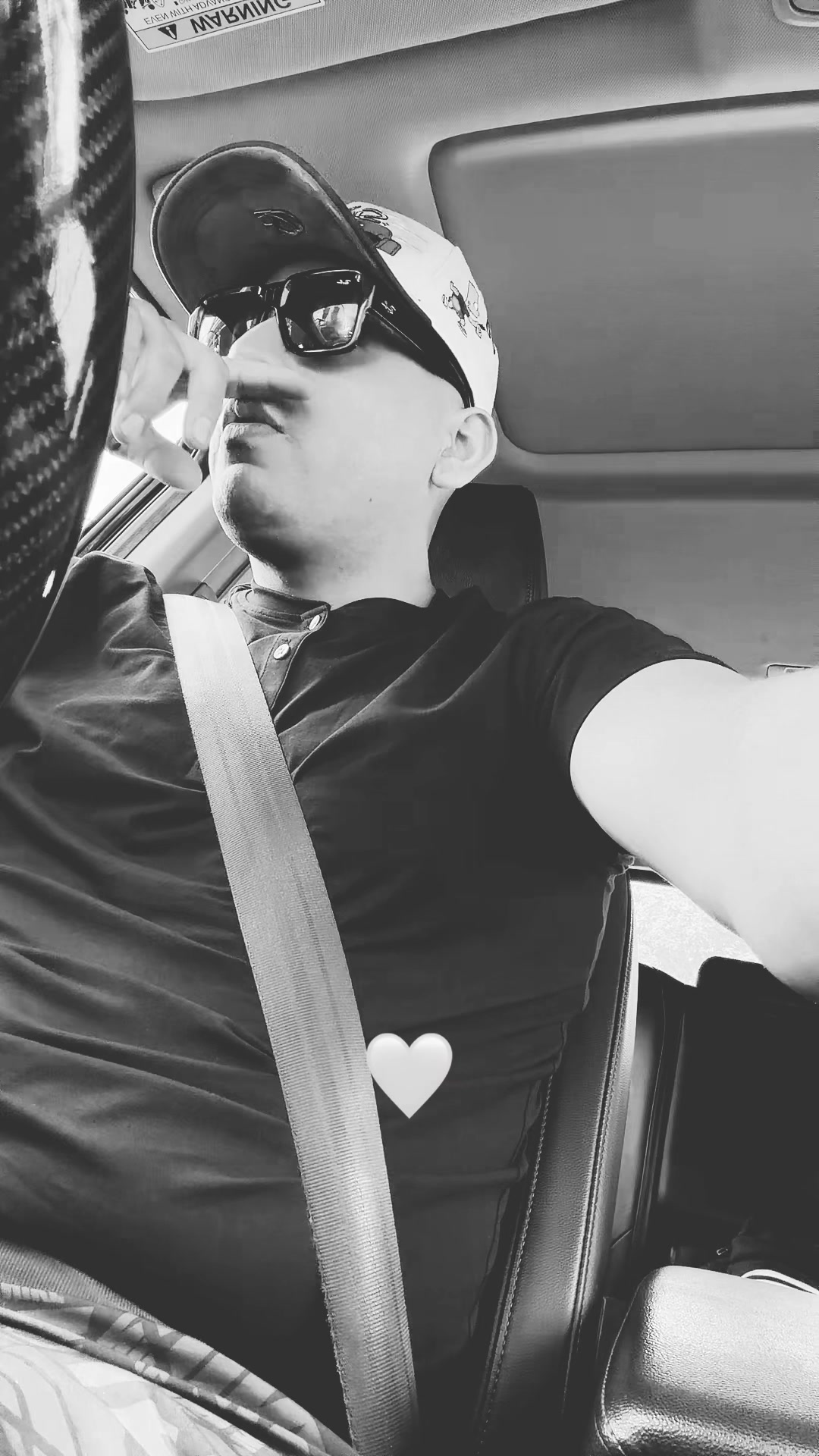 @Nicol&aacute;s 😎