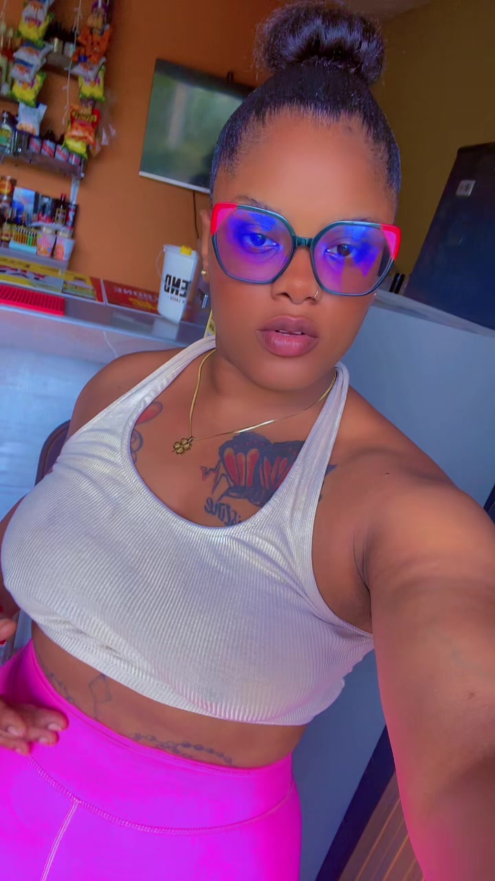 @Tia🥰